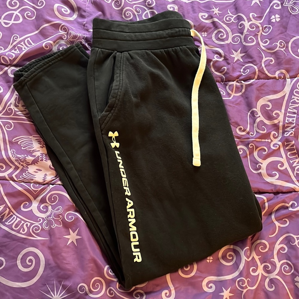 Under Armor Loose fitting sweatpants